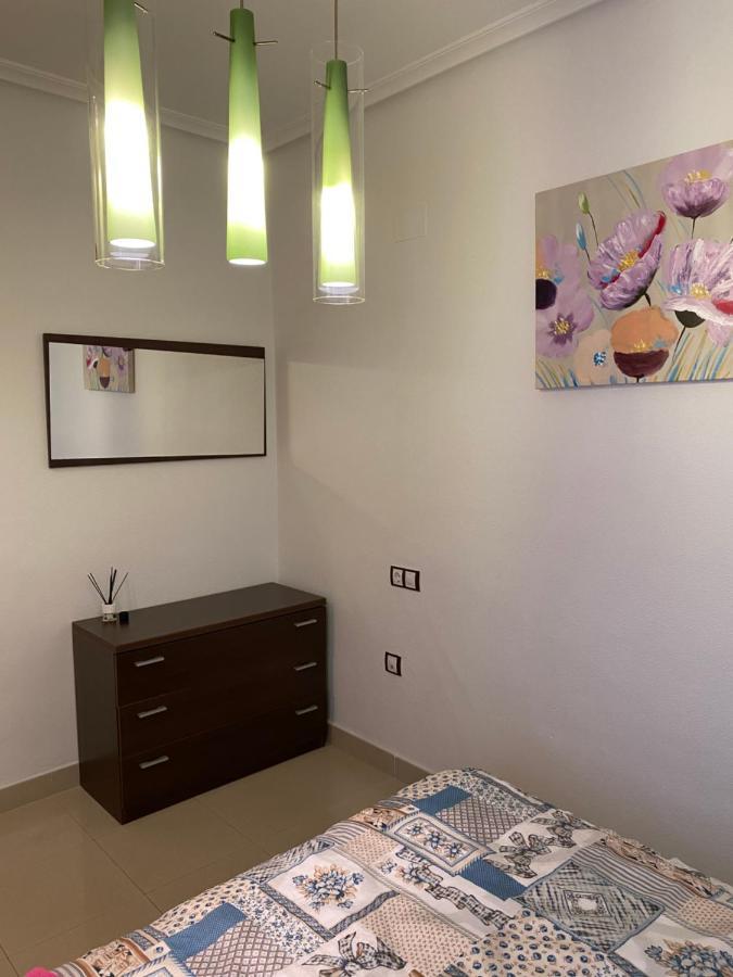 Nice Apartment With Terrace On The Los Locos Beach Torrevieja Kültér fotó